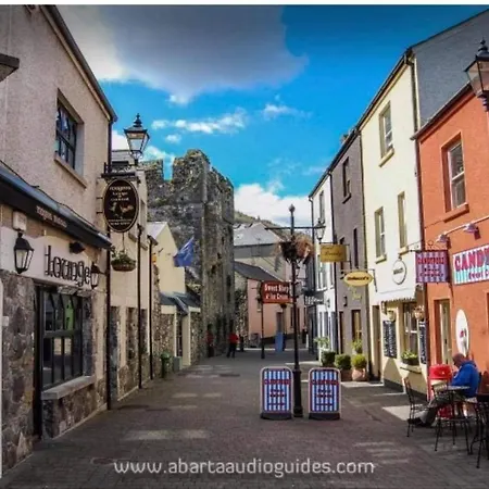 2 Bedroom Luxury House * Carlingford